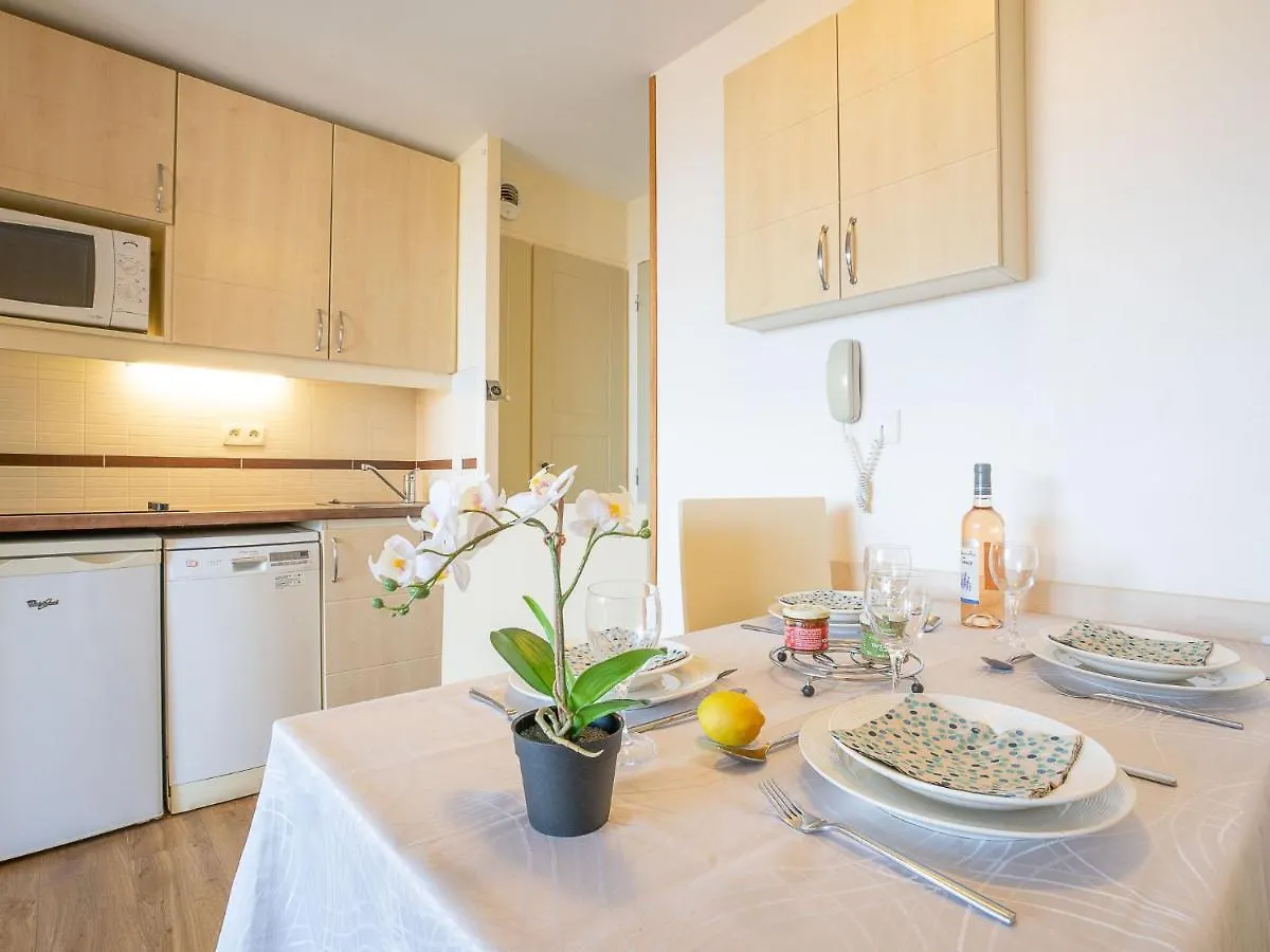 Apartment Village Cap Esterel - L'Esquinade-59 By Interhome Saint-Raphaël 0*,  Francie