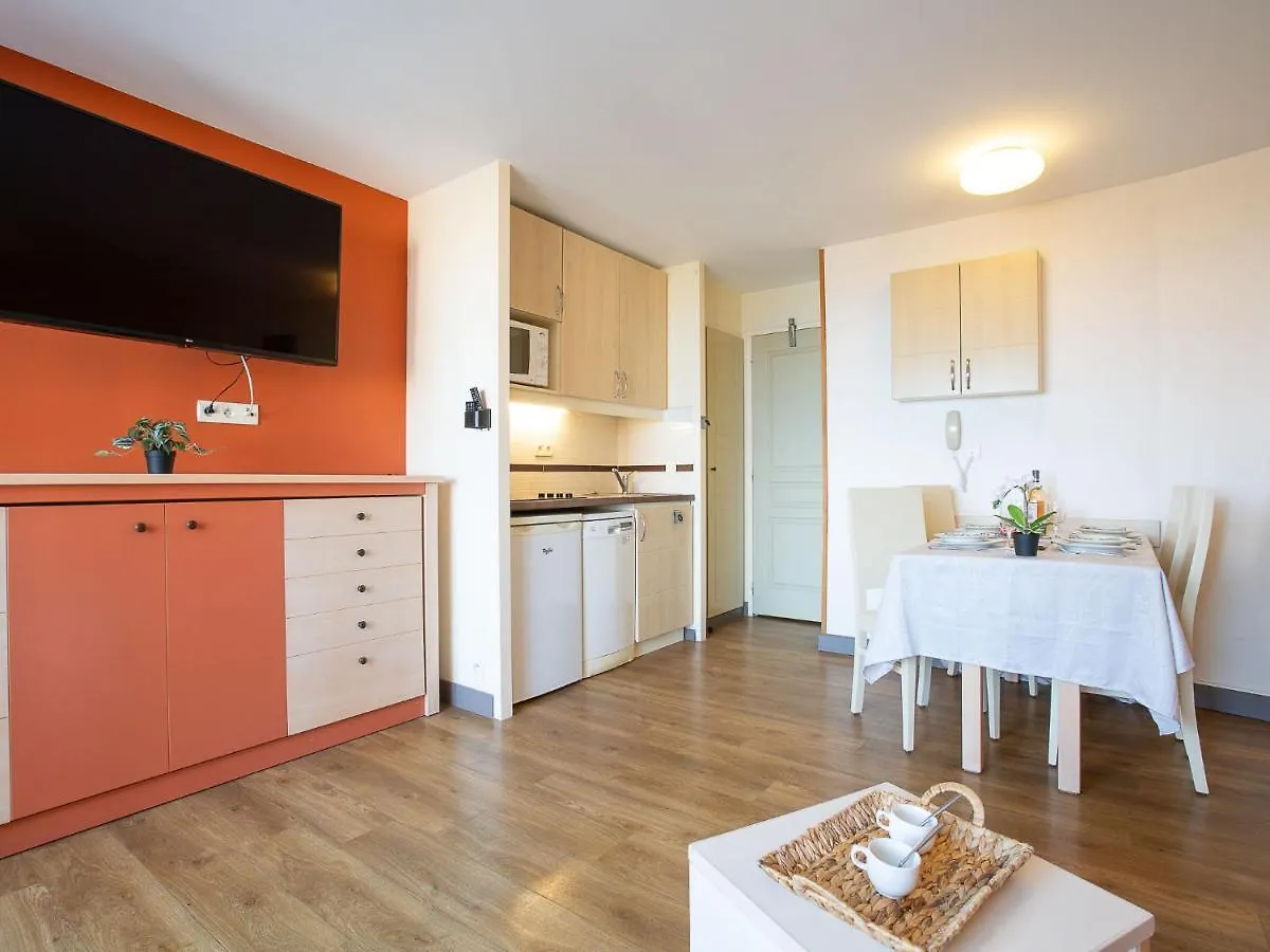 Apartment Village Cap Esterel - L'Esquinade-59 By Interhome Saint-Raphaël
